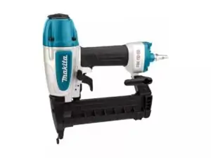 MAKITA Pneumatska heftalica AT638A