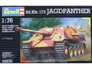REVELL Maketa Jagdpanther 18