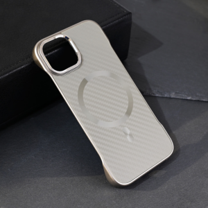 Torbica Magsafe Carbon za iPhone 15 6.1 siva
