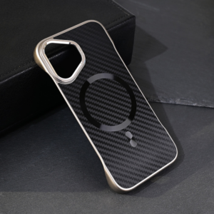 Torbica Magsafe Carbon za iPhone 16 6.1 crna
