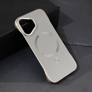 Torbica Magsafe Carbon za iPhone 16 6.1 siva