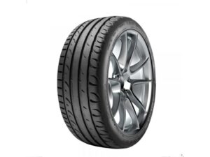 TAURUS 205/40R17 84W ULTRA HIGH PERFORMANCE let