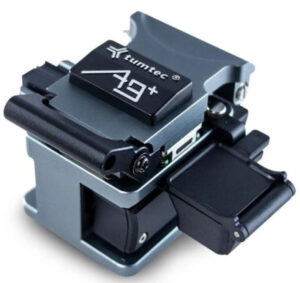 A9+ kliver sa korpicom za otpatke