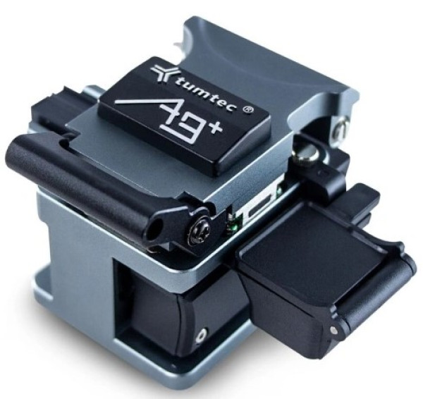 A9+ kliver sa korpicom za otpatke