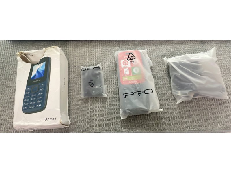 IPRO A1 mini DS 1.77”/600mAh Black (1680021) OUTLET