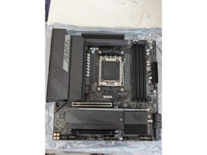 GIGABYTE B650M AORUS ELITE OUTLET