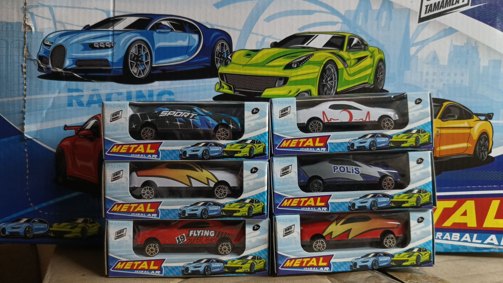 Mali plastični auto u kutiji 202272