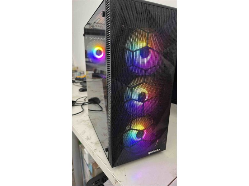 BC COMP AMD Ryzen 5 5600/16GB/M.2 1TB/RX7600 8GB/RAIDMAX TALOS+650W // Win10Home OUTLET